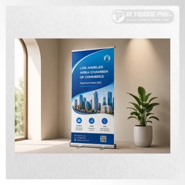 Standee chân đứng