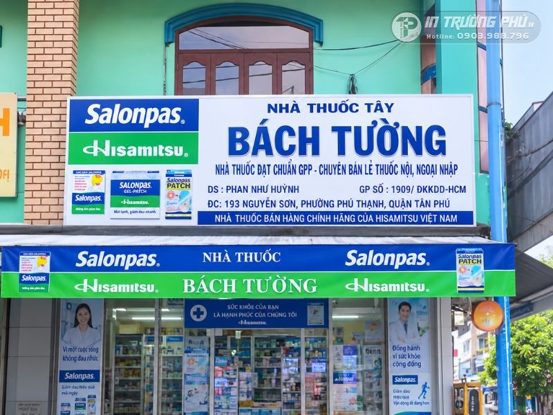 Bảng hiệu nh&agrave; thuốc bằng bạt Hiflex l&oacute;t t&ocirc;n