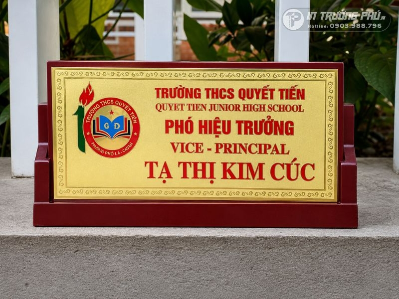 Biển chức danh đồng