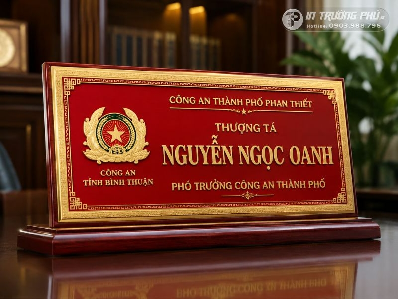 Biển chức danh đồng