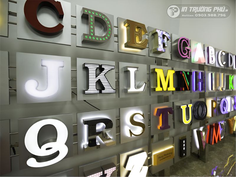 In Trường Ph&uacute; chuy&ecirc;n gia c&ocirc;ng chữ nổi mica đ&egrave;n led