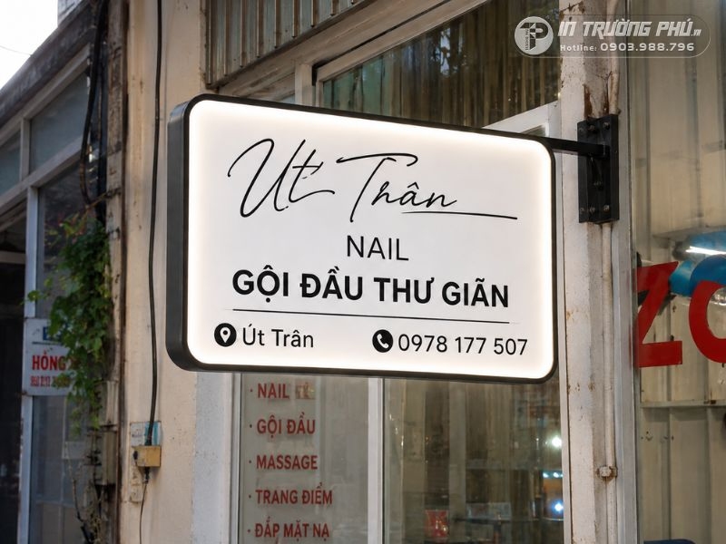 hộp đ&egrave;n h&uacute;t nổi