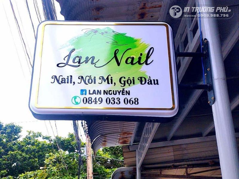 Hộp đ&egrave;n h&uacute;t nổi h&igrave;nh chữ nhật phổ biến hiện nay