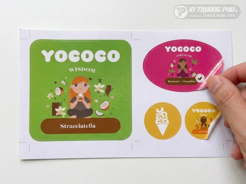Nh&atilde;n decal giấy c&oacute; c&aacute;n