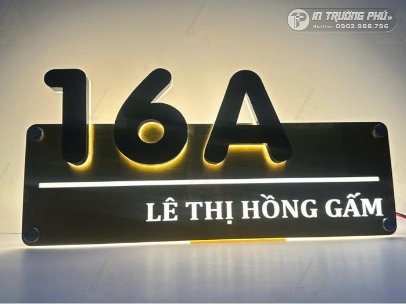 Biển số nh&agrave; ph&aacute;t s&aacute;ng