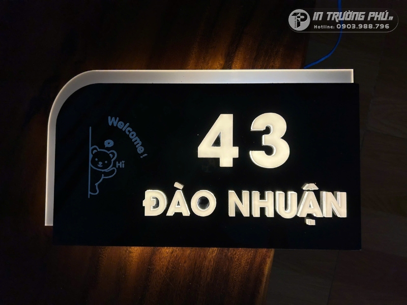 Biển số nh&agrave; ph&aacute;t s&aacute;ng