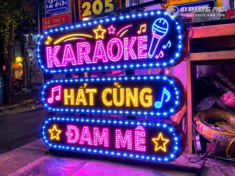 biển vẫy karaoke