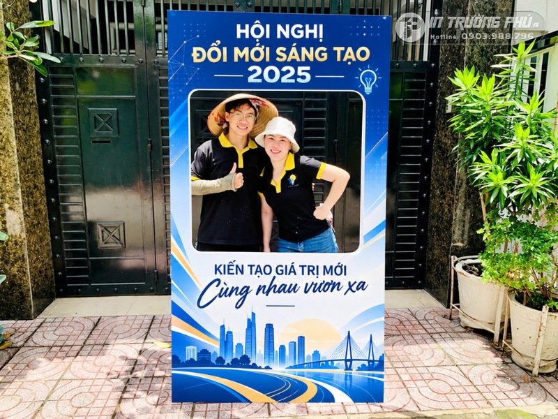 Standee hội nghị check in