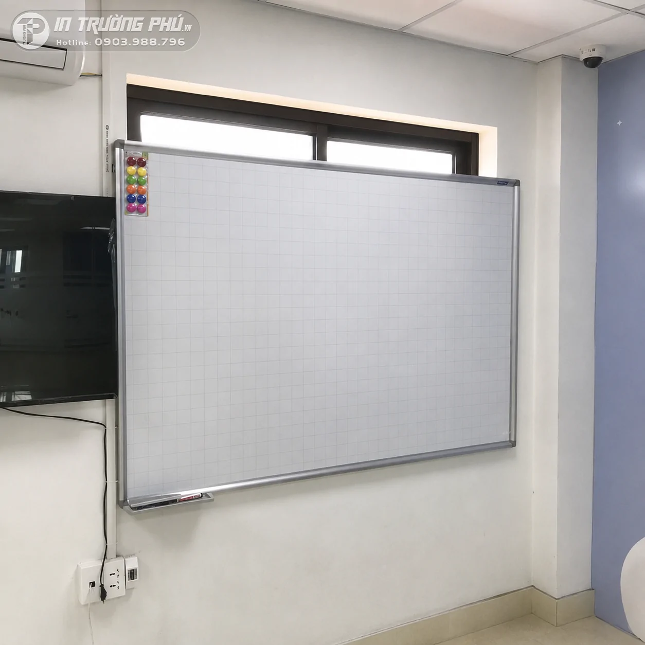 Bảng trắng treo tường